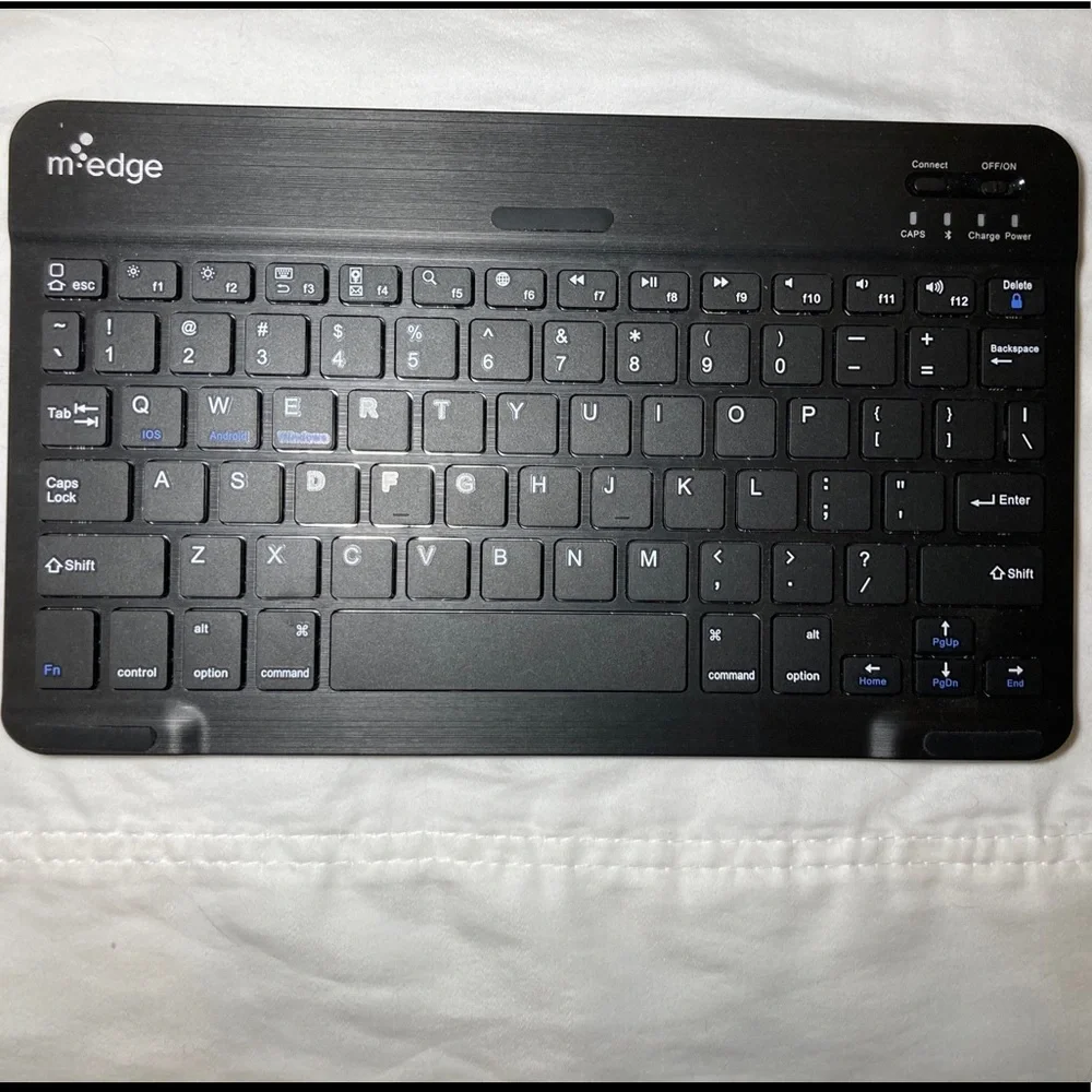 Bluetooth keyboard with cover for Ipad/Tablet / Medge